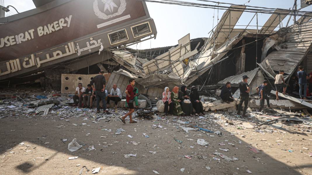 Gazze'de gıda krizi yaşanıyor! Ateş altında ekmek sırası 5